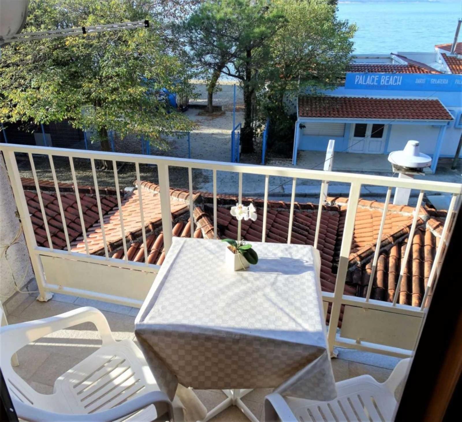 Roni Apartment Crikvenica Exterior photo